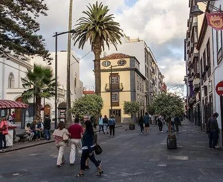 La Trinidad Апартаменты *